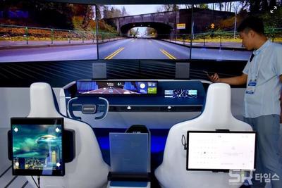 探路者M(jìn)iniLED透明顯示芯片與車(chē)載OLED觸控芯片 CES 2024上的觸控顯示新篇章
